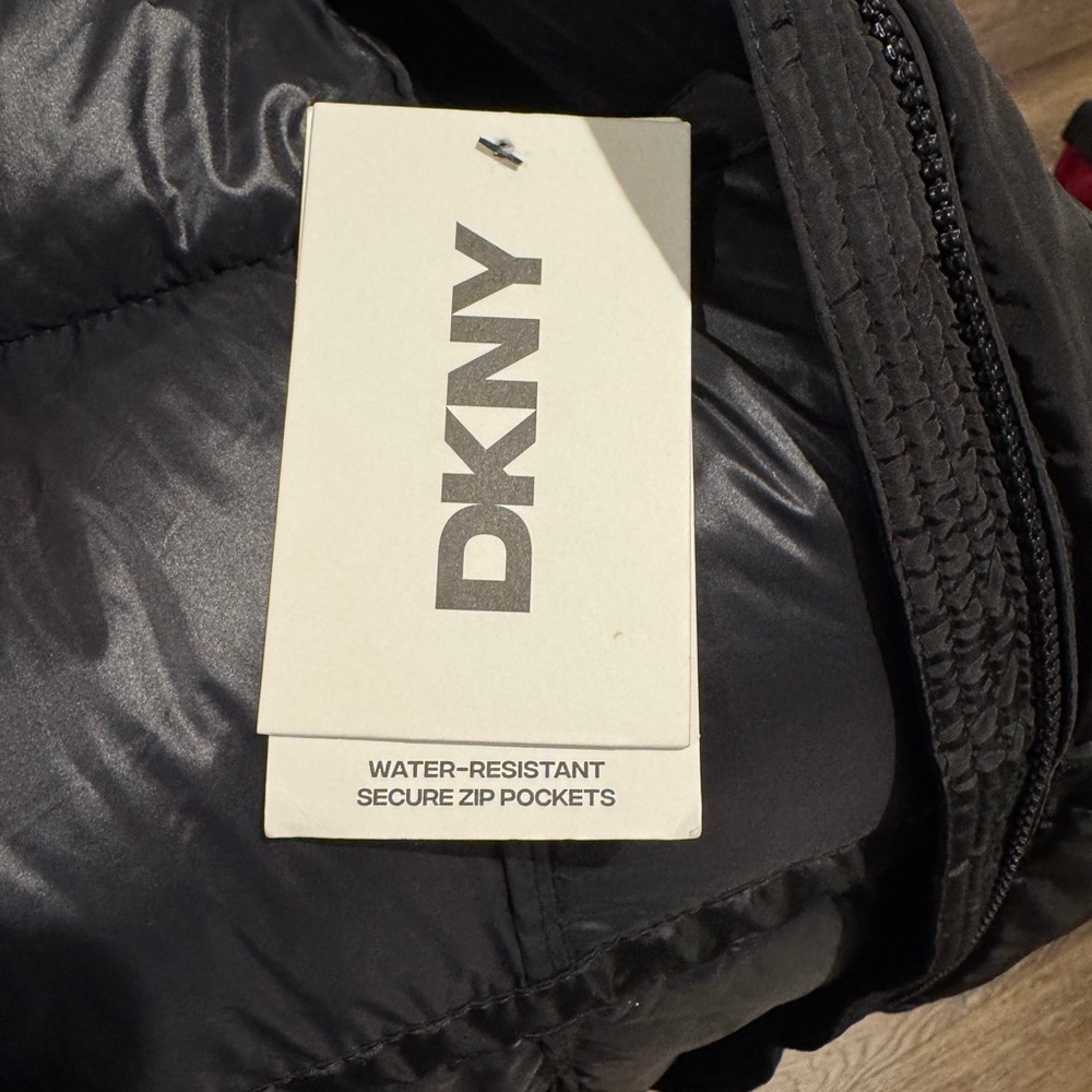 DKNY Puffer Vest - Picture 5 of 5